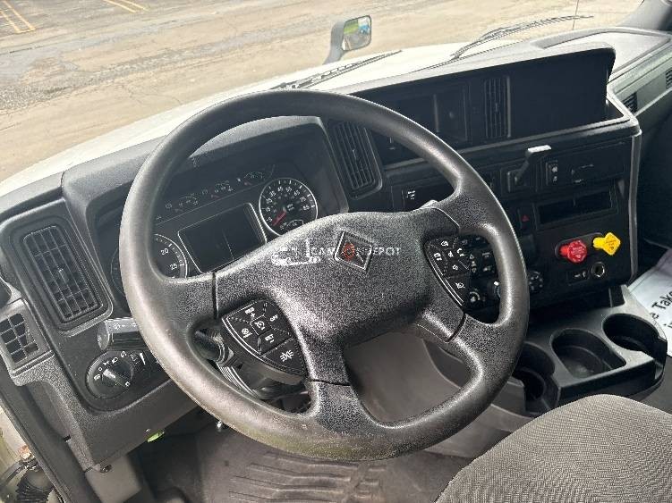 Truck Thumbnail 6