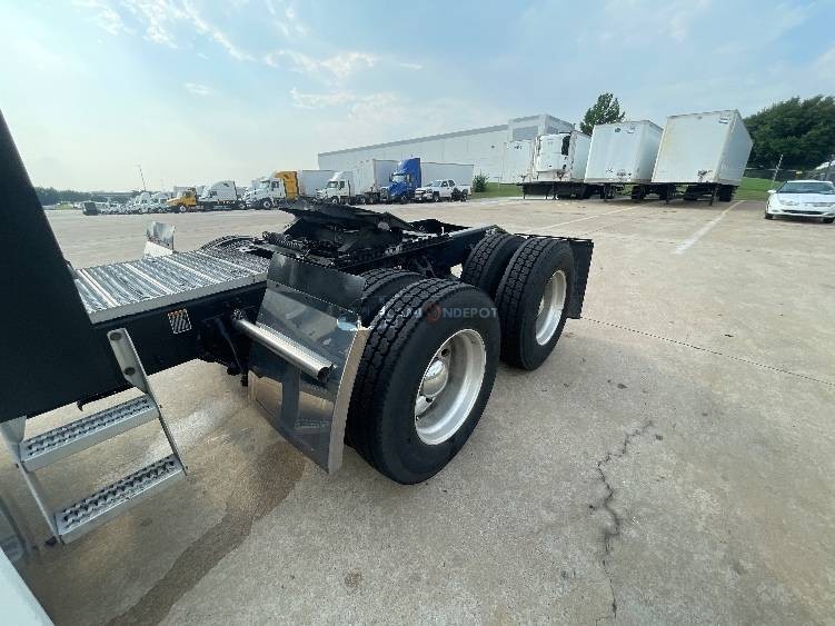 Truck Thumbnail 16