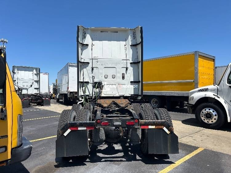 Truck Thumbnail 5