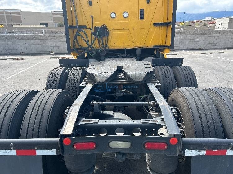Truck Thumbnail 5