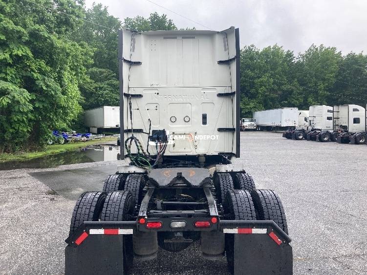 Truck Thumbnail 6