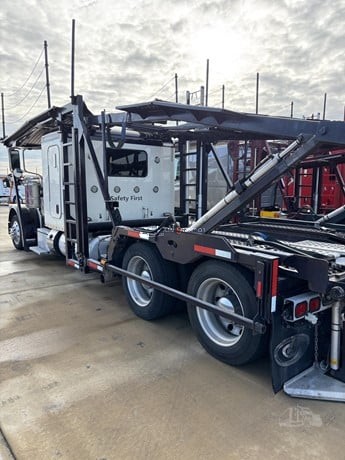 Truck Thumbnail 3