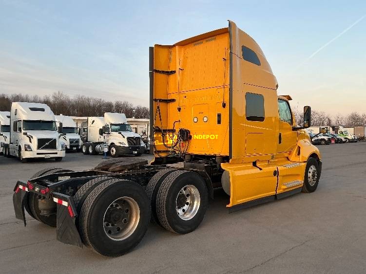 Truck Thumbnail 6