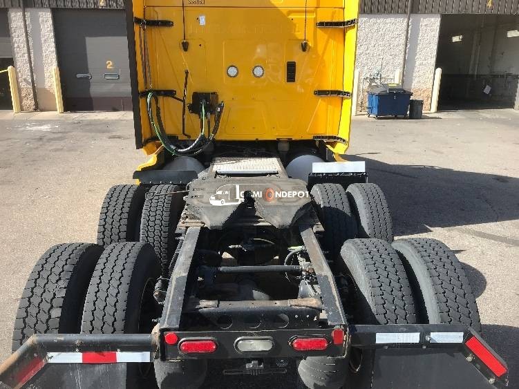 Truck Thumbnail 6