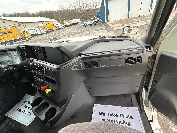 Truck Thumbnail 7