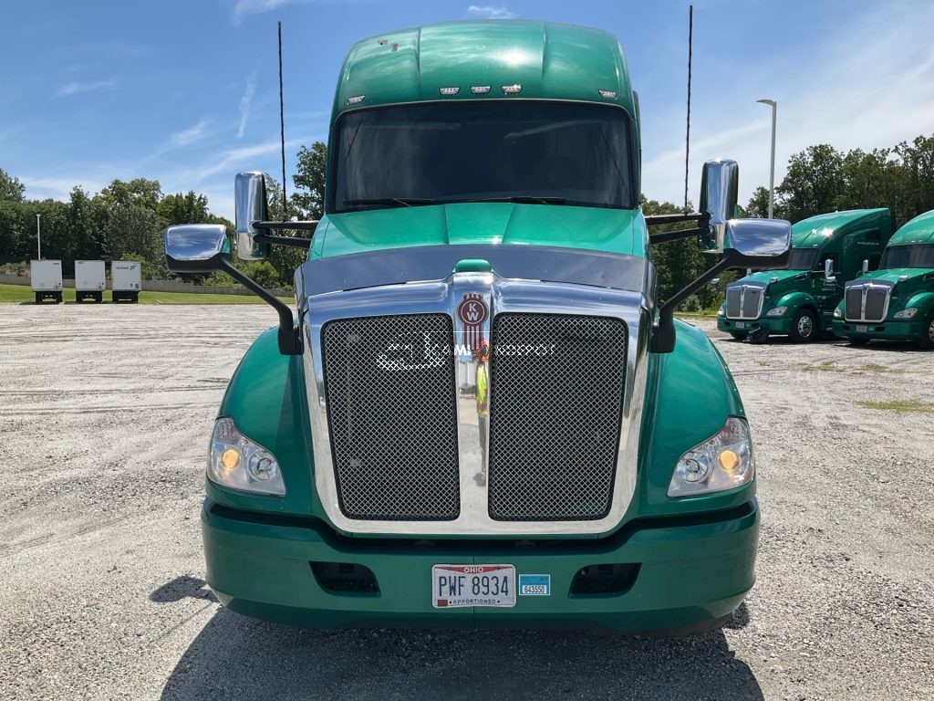Truck Thumbnail 2