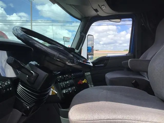 Truck Thumbnail 3
