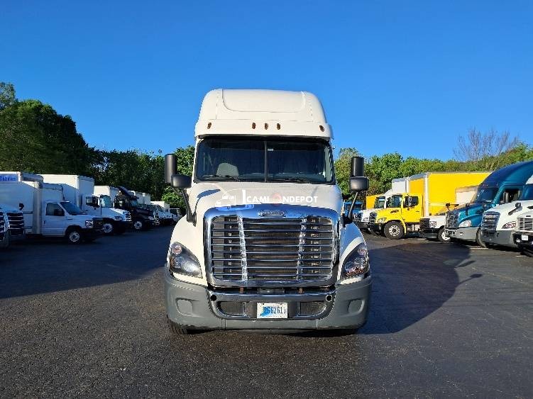 Truck Thumbnail 2