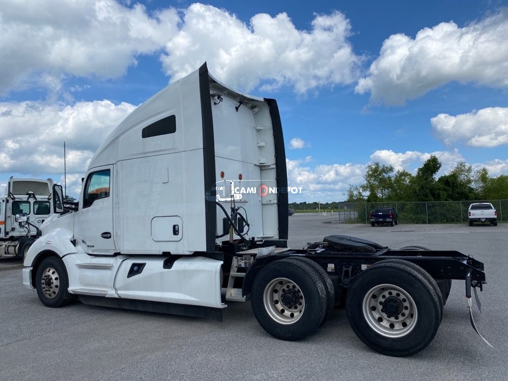 Truck Thumbnail 3