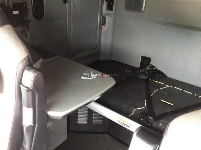 Truck Thumbnail 6