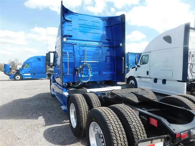 Truck Thumbnail 4