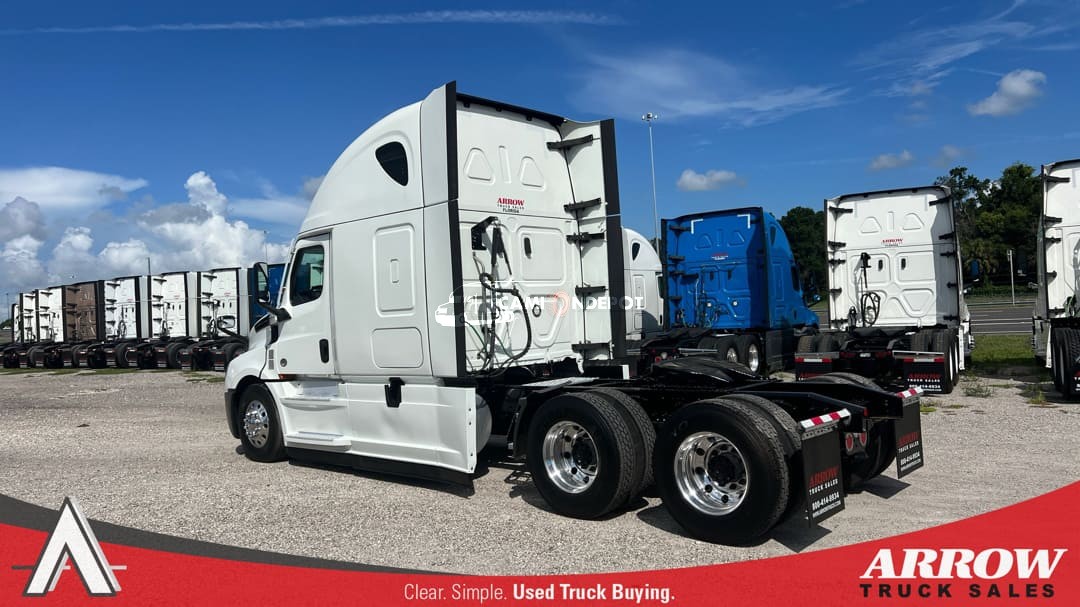 Truck Thumbnail 4