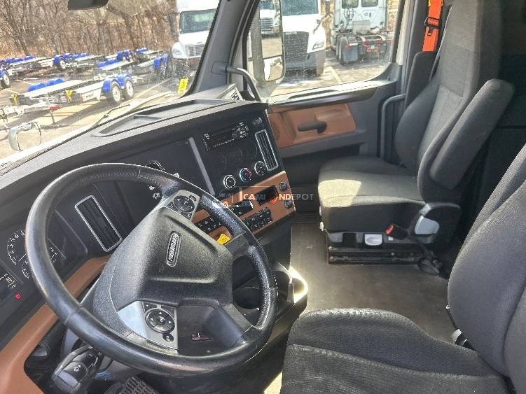 Truck Thumbnail 7