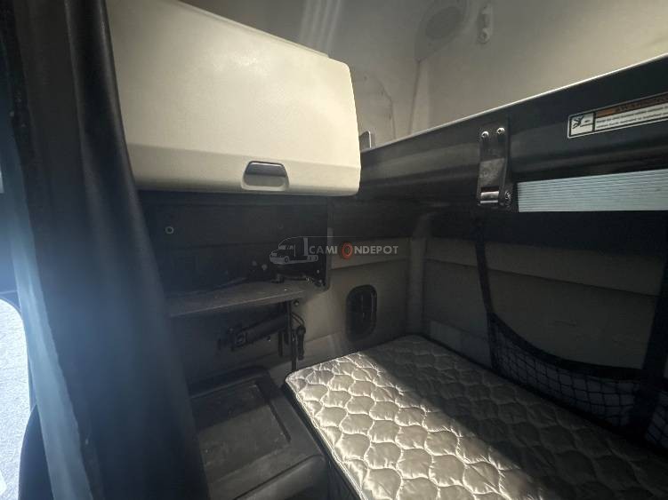 Truck Thumbnail 13