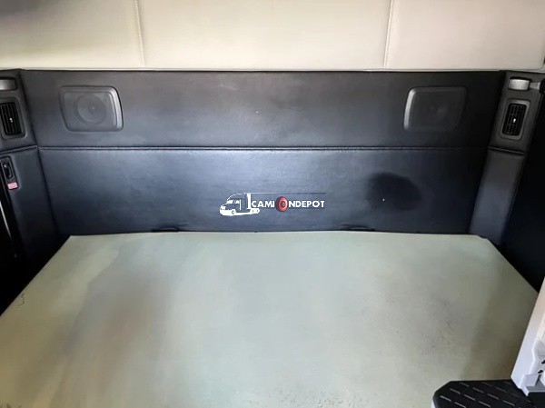 Truck Thumbnail 3