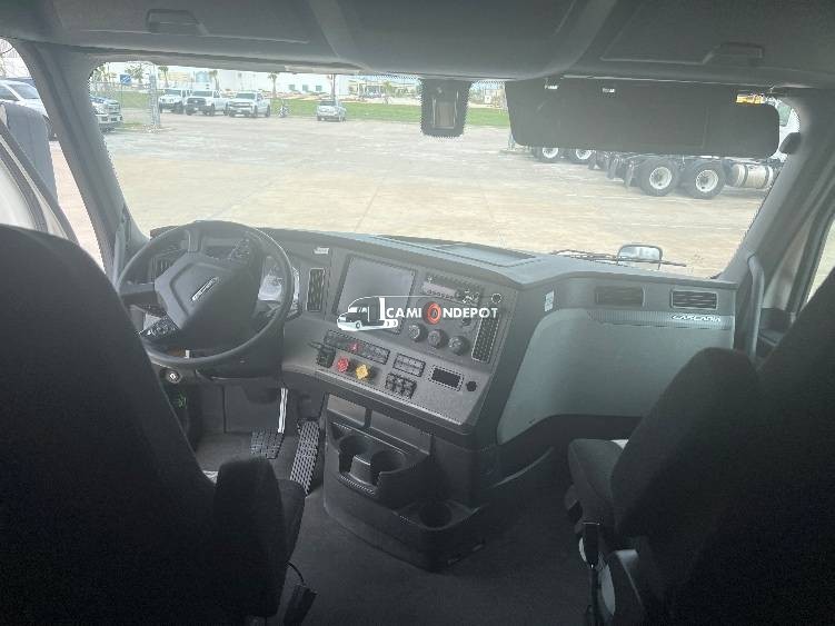 Truck Thumbnail 10