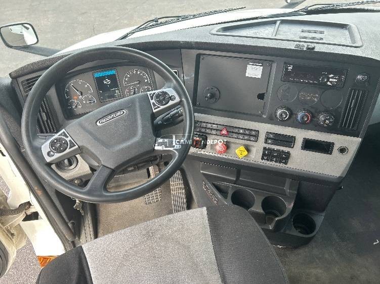 Truck Thumbnail 10