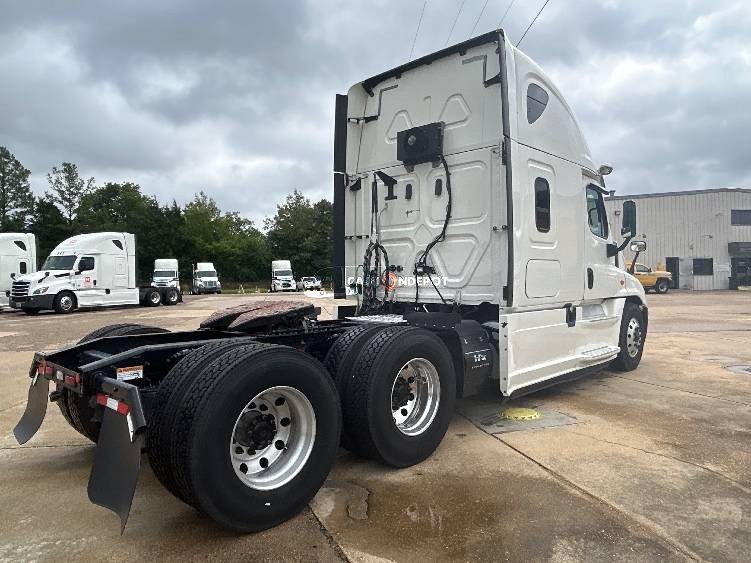 Truck Thumbnail 6
