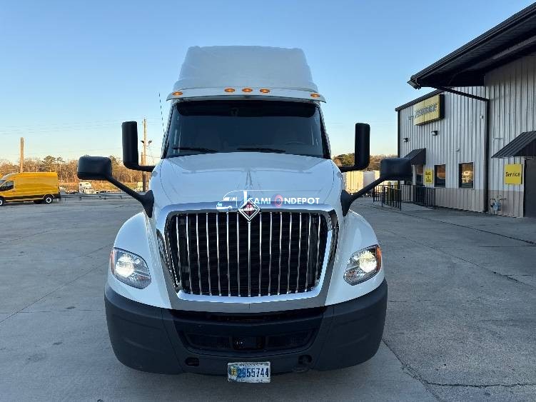 Truck Thumbnail 2