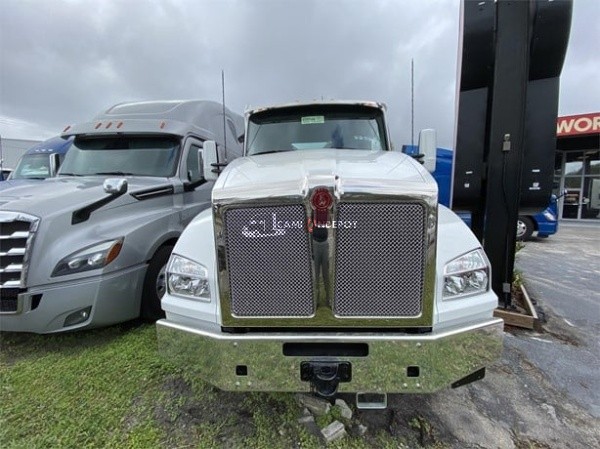 Truck Thumbnail 2