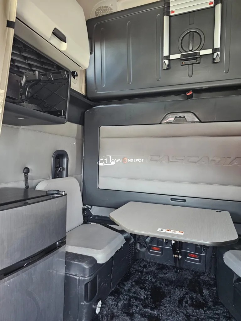 Truck Thumbnail 4