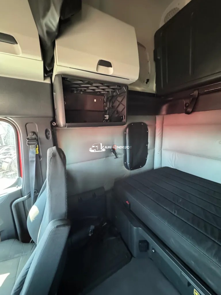 Truck Thumbnail 4