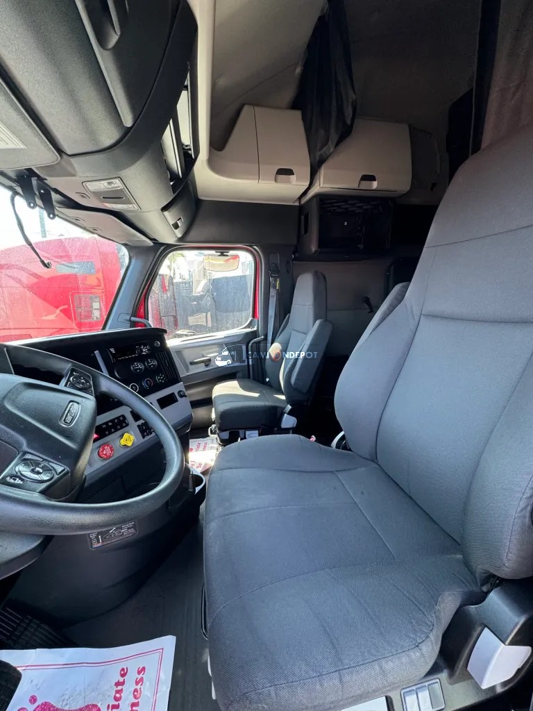 Truck Thumbnail 3