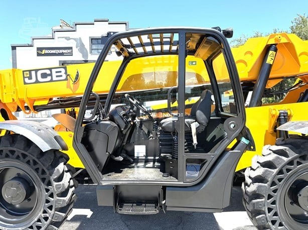 Truck Thumbnail 7