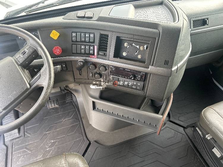 Truck Thumbnail 7