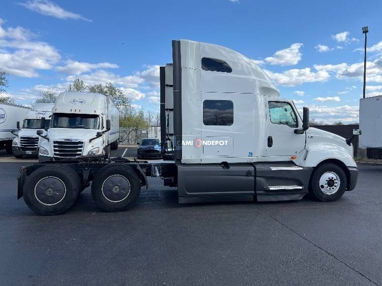 Truck Thumbnail 8
