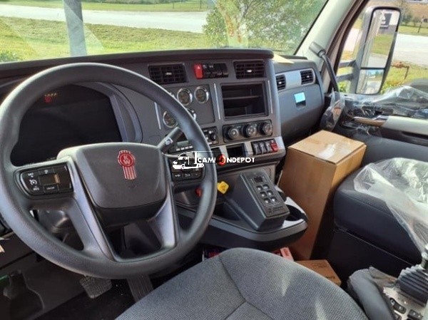Truck Thumbnail 4