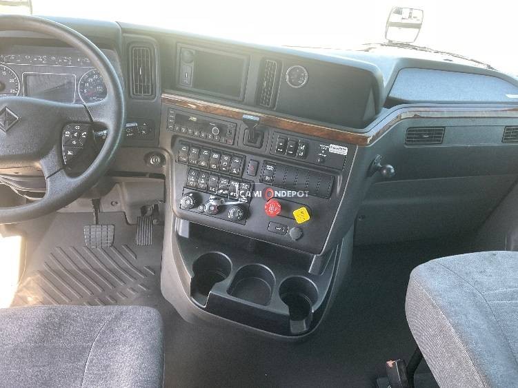 Truck Thumbnail 10