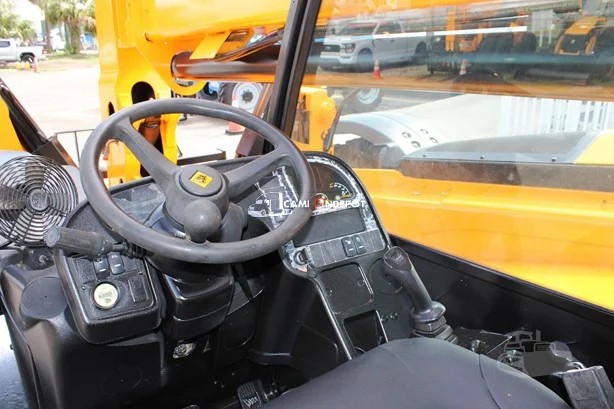 Truck Thumbnail 10