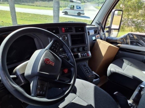 Truck Thumbnail 3