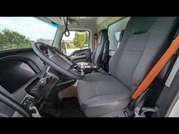 Truck Thumbnail 4