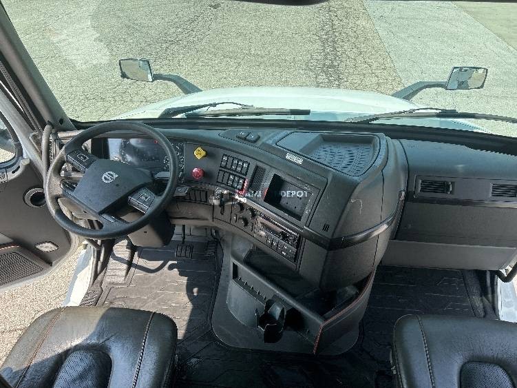 Truck Thumbnail 7