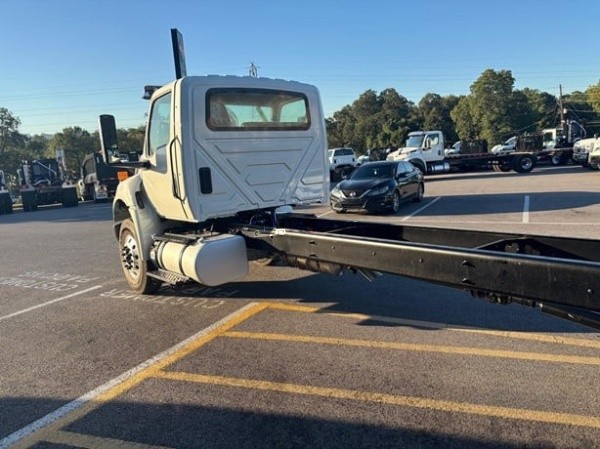 Truck Thumbnail 3