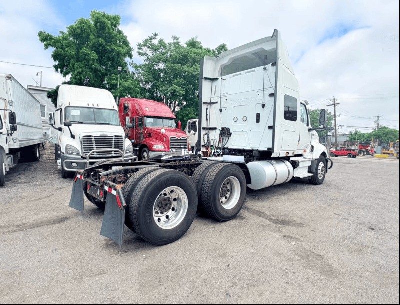 Truck Thumbnail 3