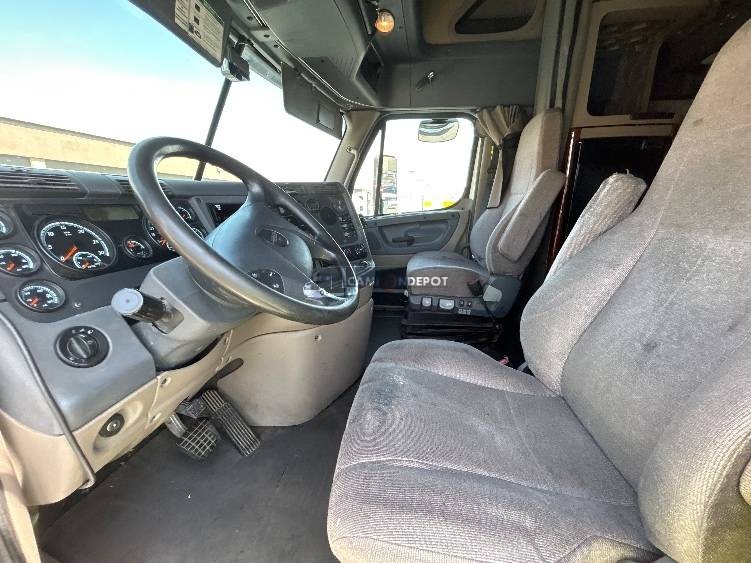 Truck Thumbnail 7