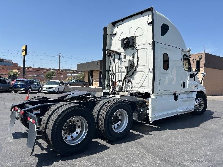 Truck Thumbnail 6