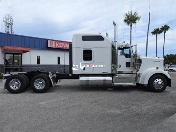 Truck Thumbnail 2