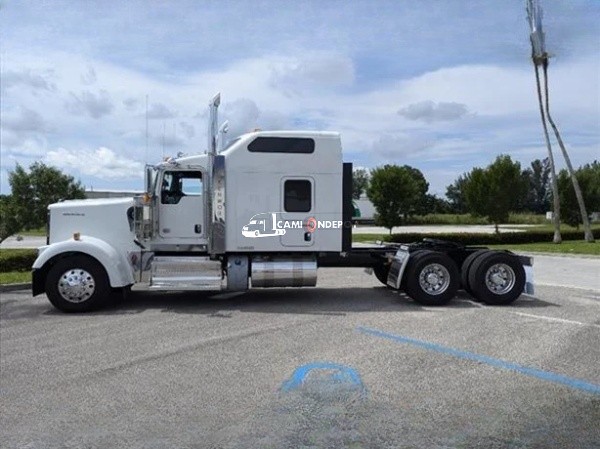 Truck Thumbnail 4
