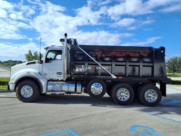 Truck Thumbnail 3
