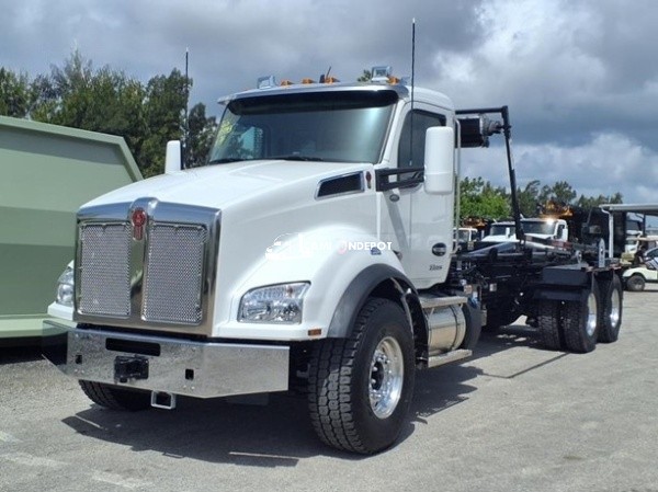 Truck