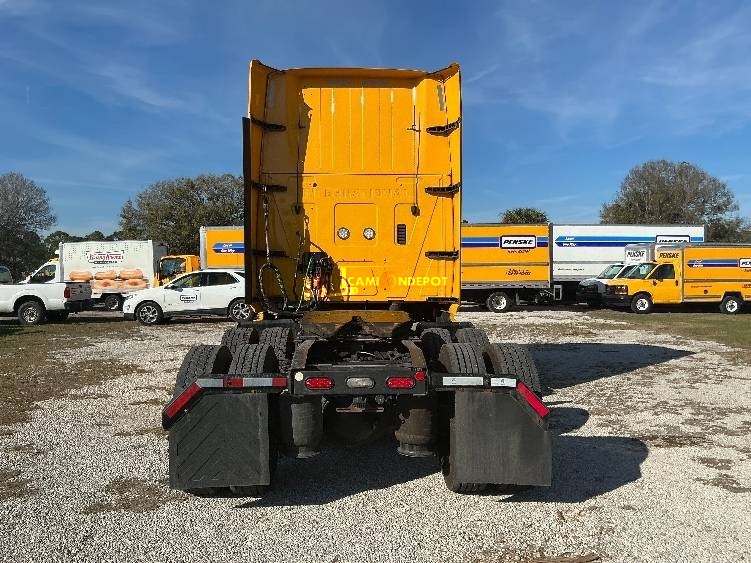Truck Thumbnail 5