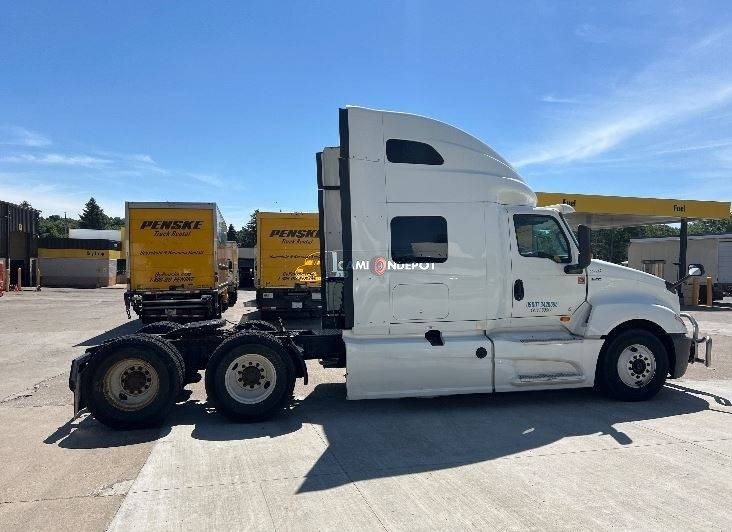 Truck Thumbnail 7
