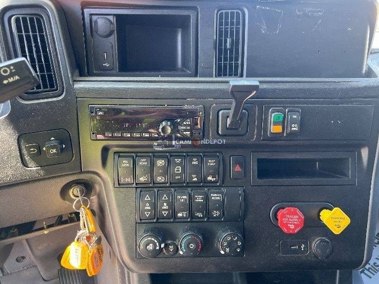 Truck Thumbnail 8