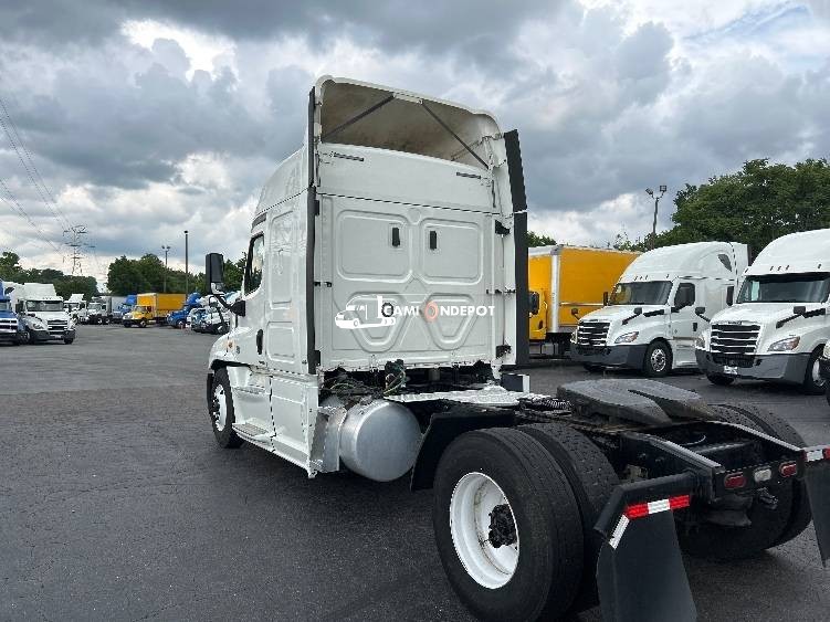 Truck Thumbnail 5