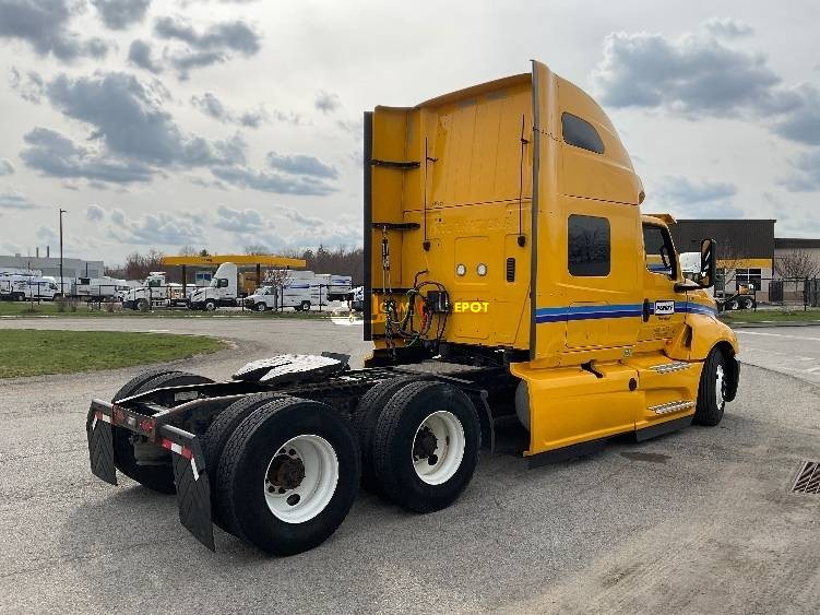 Truck Thumbnail 6