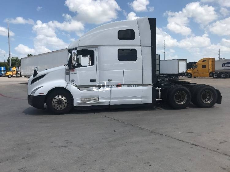 Truck Thumbnail 4